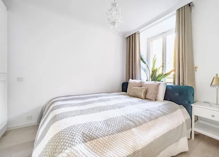 Lejlighed Chic 2 Bedroom Near Chillion Castle *